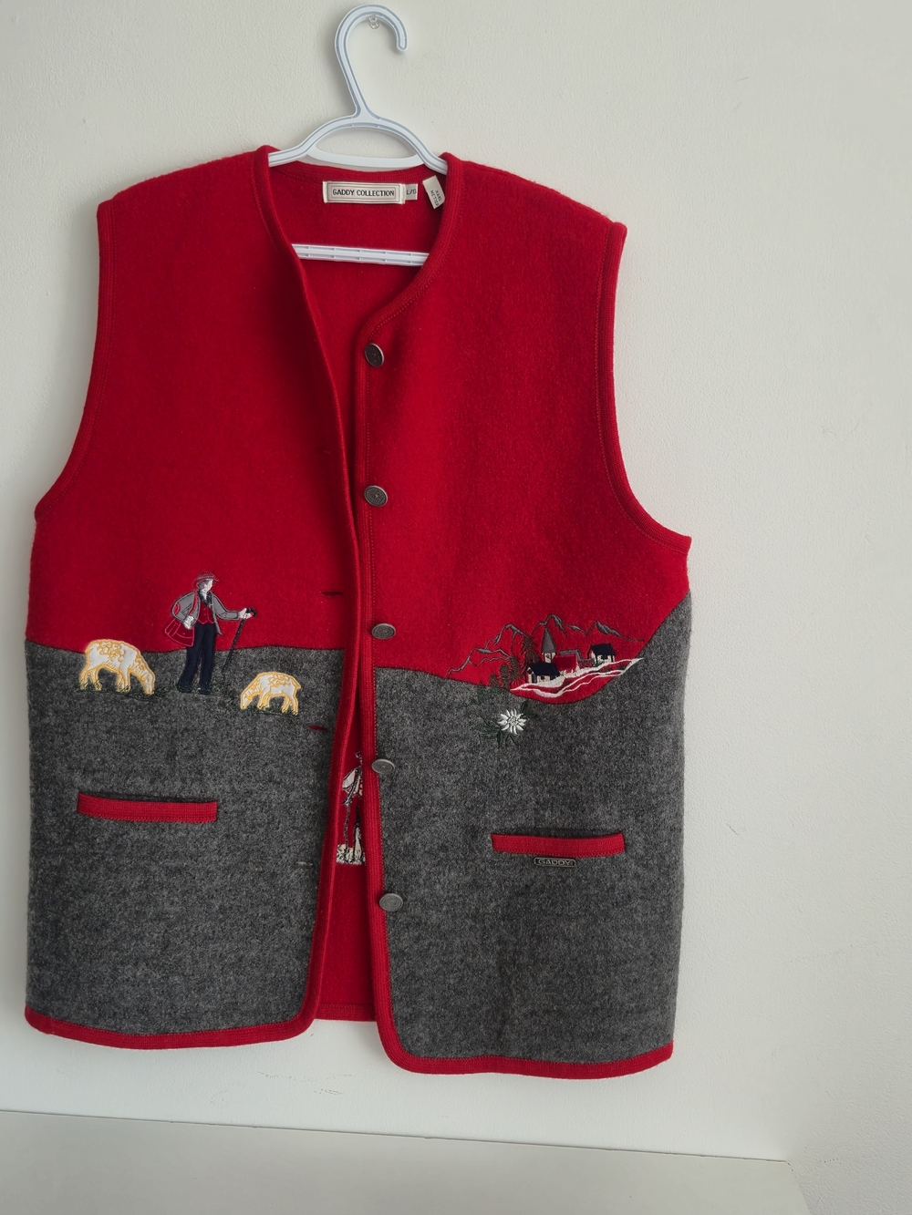 Vintage Cottagecore Wool Vest Embroidered Shepherd Alpine Whimsigoth L
